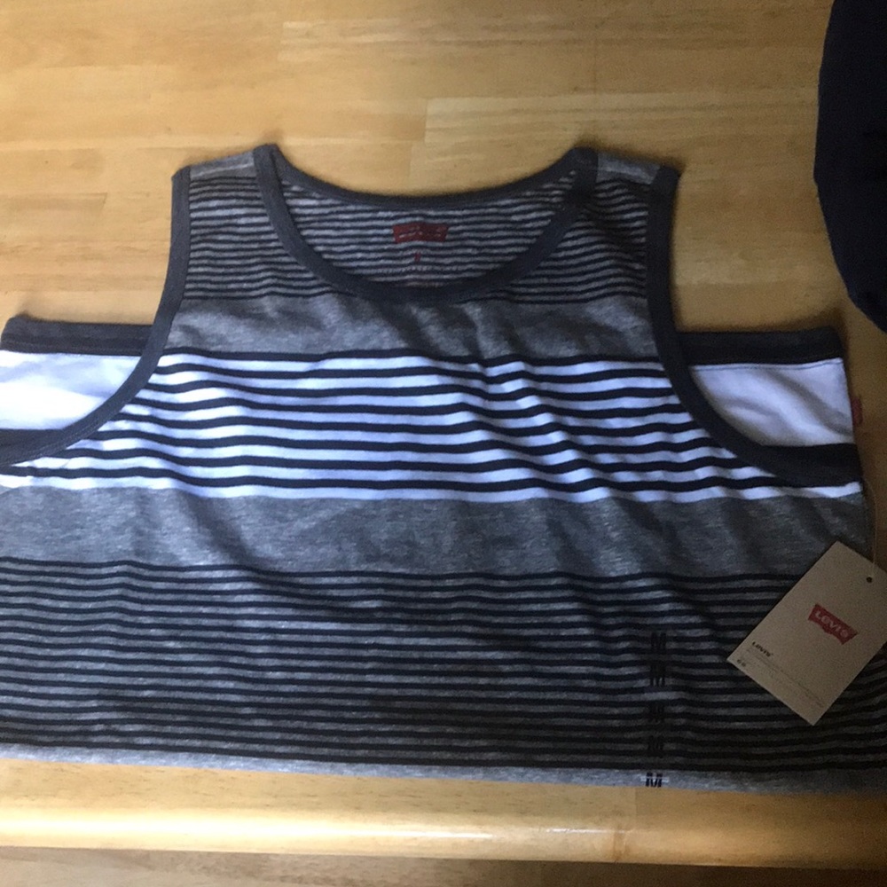 Men’s Tank Top- Levi’s Size Medium